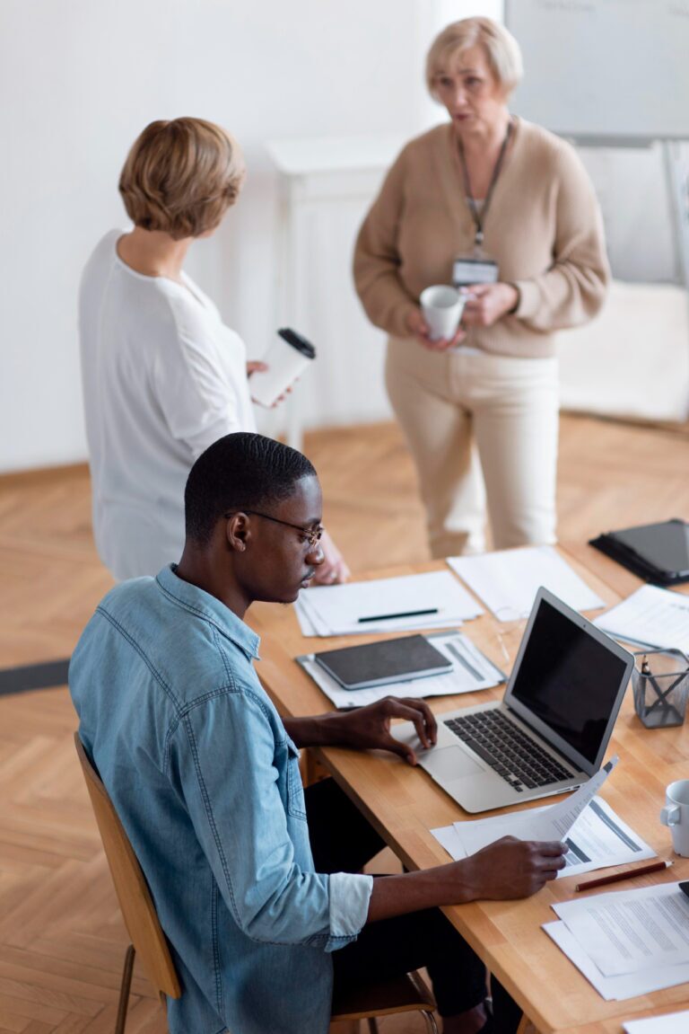 Maximising Sales by Integrating CRM and Lead Generation │Forrest Contact